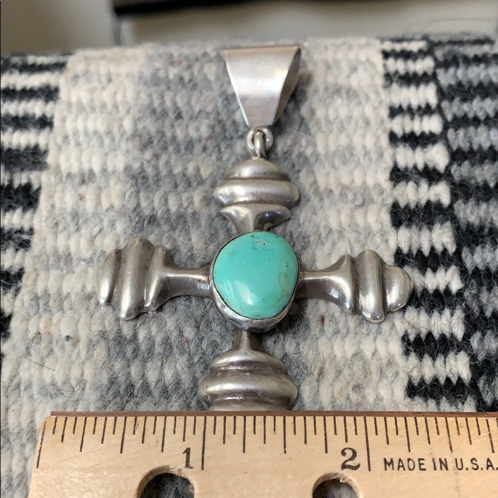 🌷🌻Unusual silver and turquoise cross - Picture 3 of 7
